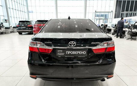 Toyota Camry, 2016 год, 1 700 000 рублей, 10 фотография