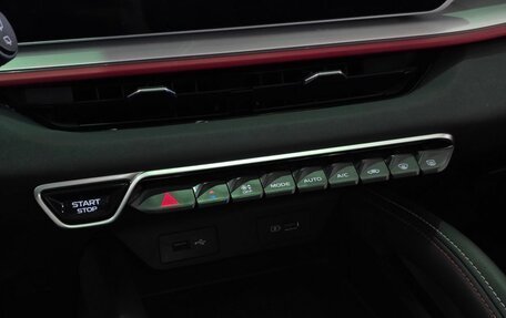 Geely Coolray I, 2024 год, 2 193 000 рублей, 16 фотография