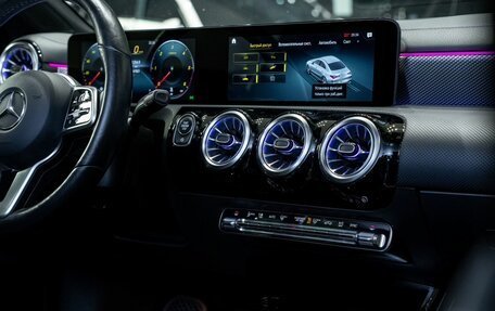 Mercedes-Benz CLA, 2021 год, 3 050 000 рублей, 22 фотография