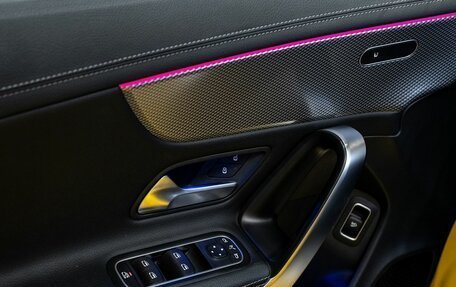 Mercedes-Benz CLA, 2021 год, 3 050 000 рублей, 23 фотография