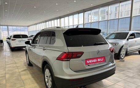 Volkswagen Tiguan II, 2018 год, 2 000 000 рублей, 6 фотография