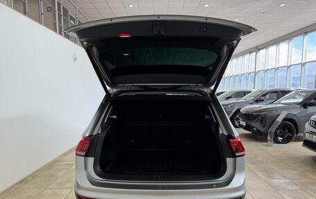 Volkswagen Tiguan II, 2018 год, 2 000 000 рублей, 22 фотография
