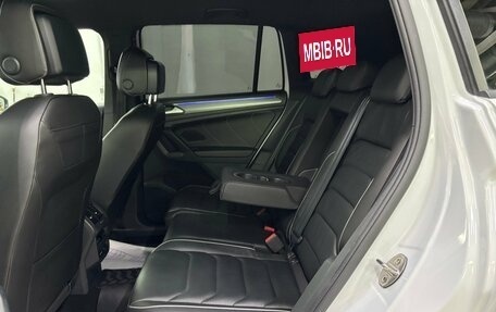 Volkswagen Tiguan II, 2021 год, 4 080 000 рублей, 15 фотография