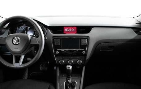 Skoda Octavia, 2018 год, 1 297 000 рублей, 11 фотография