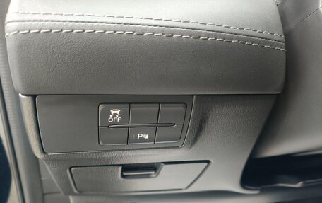 Mazda 6, 2021 год, 2 290 000 рублей, 24 фотография