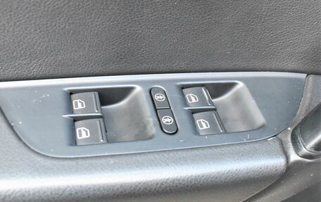 Volkswagen Touareg III, 2011 год, 1 599 000 рублей, 22 фотография