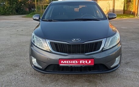 KIA Rio III рестайлинг, 2013 год, 750 000 рублей, 1 фотография