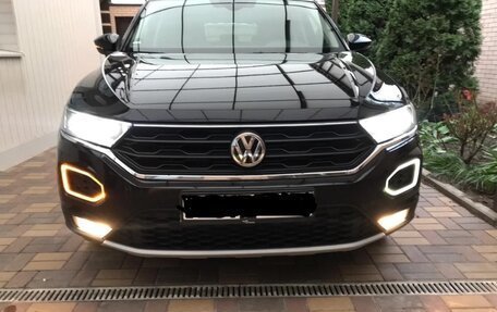 Volkswagen T-Roc I, 2019 год, 2 050 000 рублей, 10 фотография