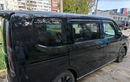 Honda Stepwgn IV, 2022 год, 3 000 000 рублей, 4 фотография