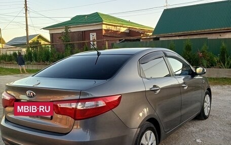 KIA Rio III рестайлинг, 2013 год, 750 000 рублей, 3 фотография