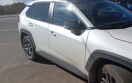 Toyota RAV4, 2023 год, 3 800 000 рублей, 7 фотография