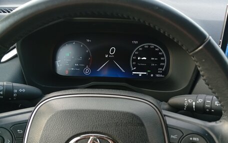 Toyota RAV4, 2023 год, 3 800 000 рублей, 11 фотография