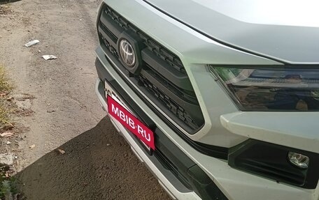 Toyota RAV4, 2023 год, 3 800 000 рублей, 4 фотография
