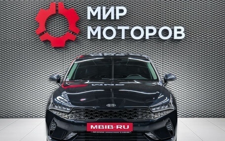 KIA K5, 2021 год, 2 050 000 рублей, 2 фотография
