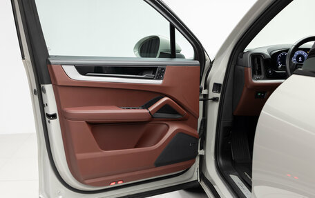 Porsche Cayenne III, 2023 год, 13 690 000 рублей, 8 фотография