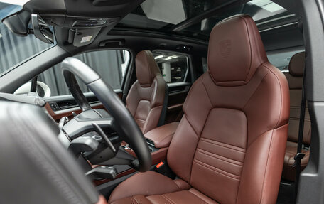 Porsche Cayenne III, 2023 год, 13 690 000 рублей, 13 фотография