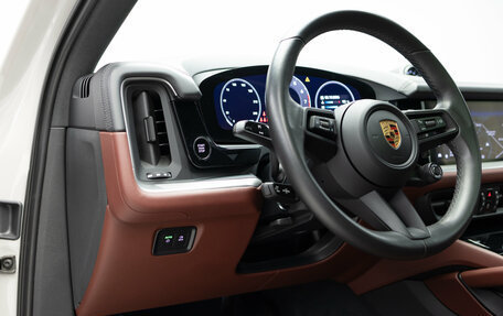 Porsche Cayenne III, 2023 год, 13 690 000 рублей, 16 фотография