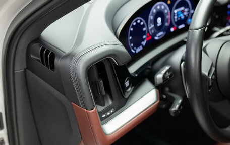 Porsche Cayenne III, 2023 год, 13 690 000 рублей, 17 фотография