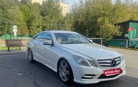 Mercedes-Benz E-Класс, 2013 год, 1 550 000 рублей, 3 фотография