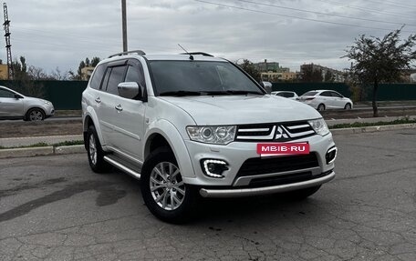 Mitsubishi Pajero Sport II рестайлинг, 2015 год, 1 850 000 рублей, 2 фотография