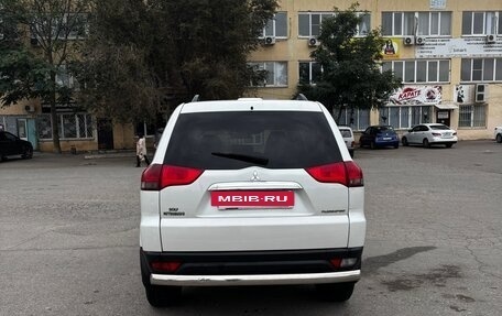 Mitsubishi Pajero Sport II рестайлинг, 2015 год, 1 850 000 рублей, 5 фотография