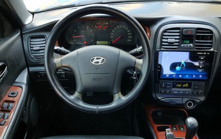 Hyundai Sonata IV рестайлинг, 2005 год, 445 000 рублей, 5 фотография