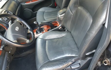 Hyundai Sonata IV рестайлинг, 2005 год, 445 000 рублей, 9 фотография