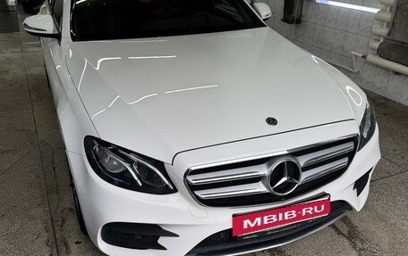 Mercedes-Benz E-Класс, 2019 год, 3 700 000 рублей, 2 фотография