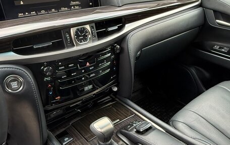 Lexus LX III, 2019 год, 7 600 000 рублей, 11 фотография