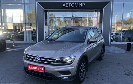 Volkswagen Tiguan II, 2018 год, 2 400 000 рублей, 1 фотография