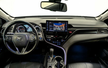 Toyota Camry, 2021 год, 2 920 000 рублей, 15 фотография