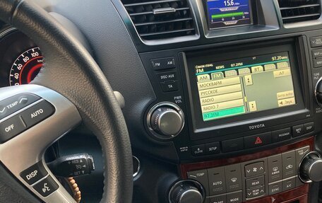 Toyota Highlander III, 2012 год, 2 100 000 рублей, 10 фотография