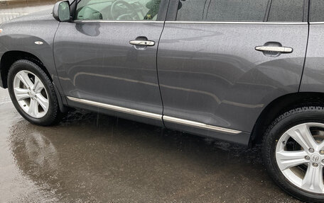 Toyota Highlander III, 2012 год, 2 100 000 рублей, 4 фотография