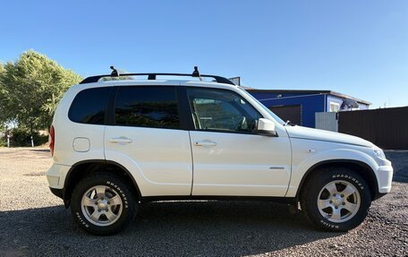 Chevrolet Niva I рестайлинг, 2012 год, 500 000 рублей, 3 фотография