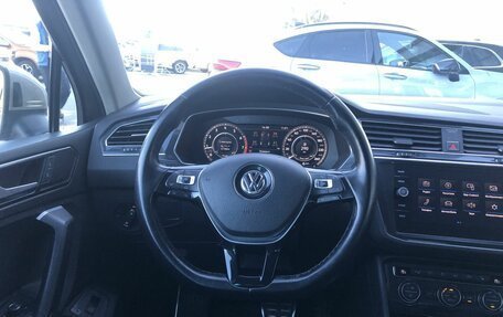 Volkswagen Tiguan II, 2018 год, 2 400 000 рублей, 12 фотография