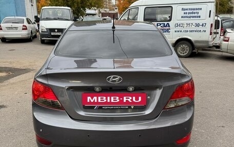 Hyundai Solaris II рестайлинг, 2011 год, 490 000 рублей, 5 фотография