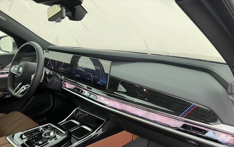 BMW 7 серия, 2025 год, 14 040 000 рублей, 5 фотография