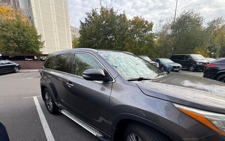 Toyota Highlander III, 2014 год, 2 350 000 рублей, 4 фотография