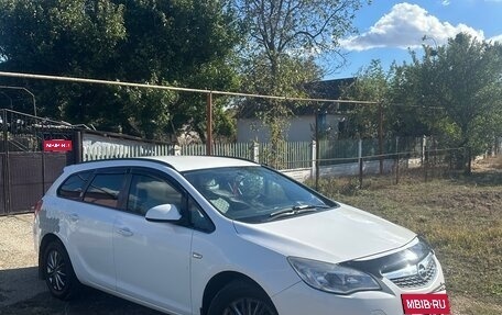 Opel Astra J, 2012 год, 790 000 рублей, 4 фотография