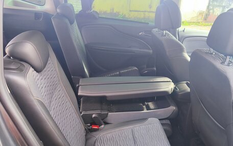 Opel Zafira C рестайлинг, 2012 год, 950 000 рублей, 6 фотография