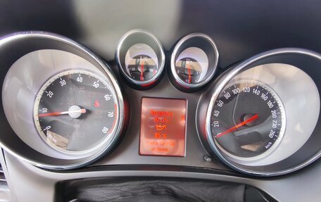 Opel Zafira C рестайлинг, 2012 год, 950 000 рублей, 16 фотография