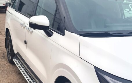KIA Carnival, 2024 год, 5 950 000 рублей, 3 фотография
