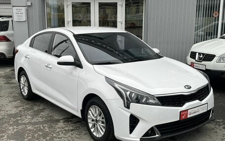 KIA Rio IV, 2021 год, 1 859 000 рублей, 6 фотография