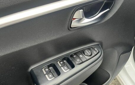 KIA Rio IV, 2021 год, 1 859 000 рублей, 11 фотография