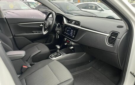 KIA Rio IV, 2021 год, 1 859 000 рублей, 25 фотография