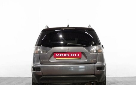 Mitsubishi Outlander III рестайлинг 3, 2010 год, 1 399 000 рублей, 5 фотография