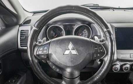Mitsubishi Outlander III рестайлинг 3, 2010 год, 1 399 000 рублей, 14 фотография