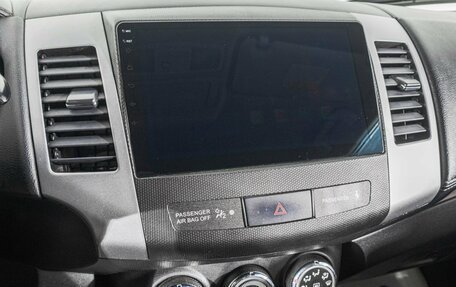 Mitsubishi Outlander III рестайлинг 3, 2010 год, 1 399 000 рублей, 19 фотография