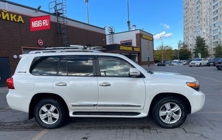 Toyota Land Cruiser 200, 2015 год, 4 700 000 рублей, 2 фотография