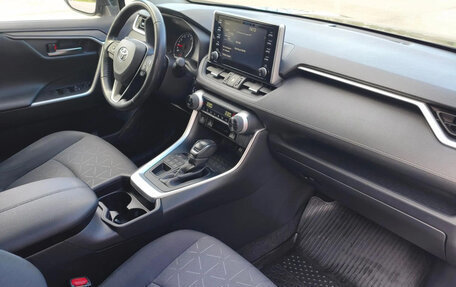 Toyota RAV4, 2020 год, 2 750 000 рублей, 11 фотография